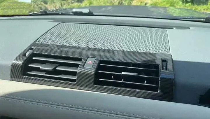Center Console Wind Carbon Fiber Pattern Air Vent Cover Design Cleaning Dashboard Kit for Land Rover Defender 2020