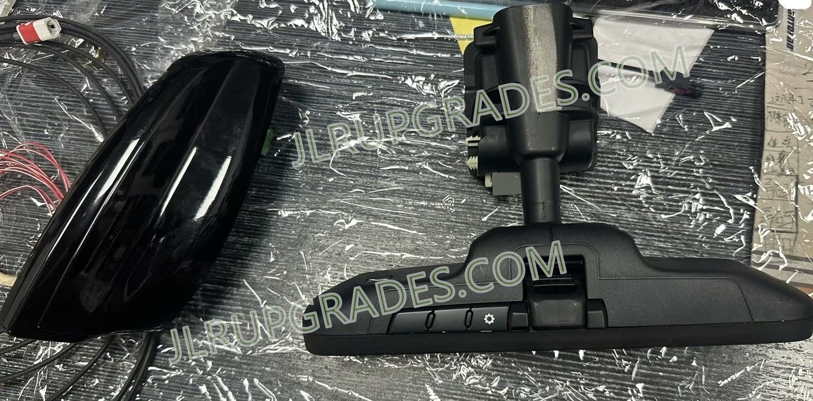 Land Rover K8D2-17E678-GA ClearSight Rearview Mirror with Roof Camera