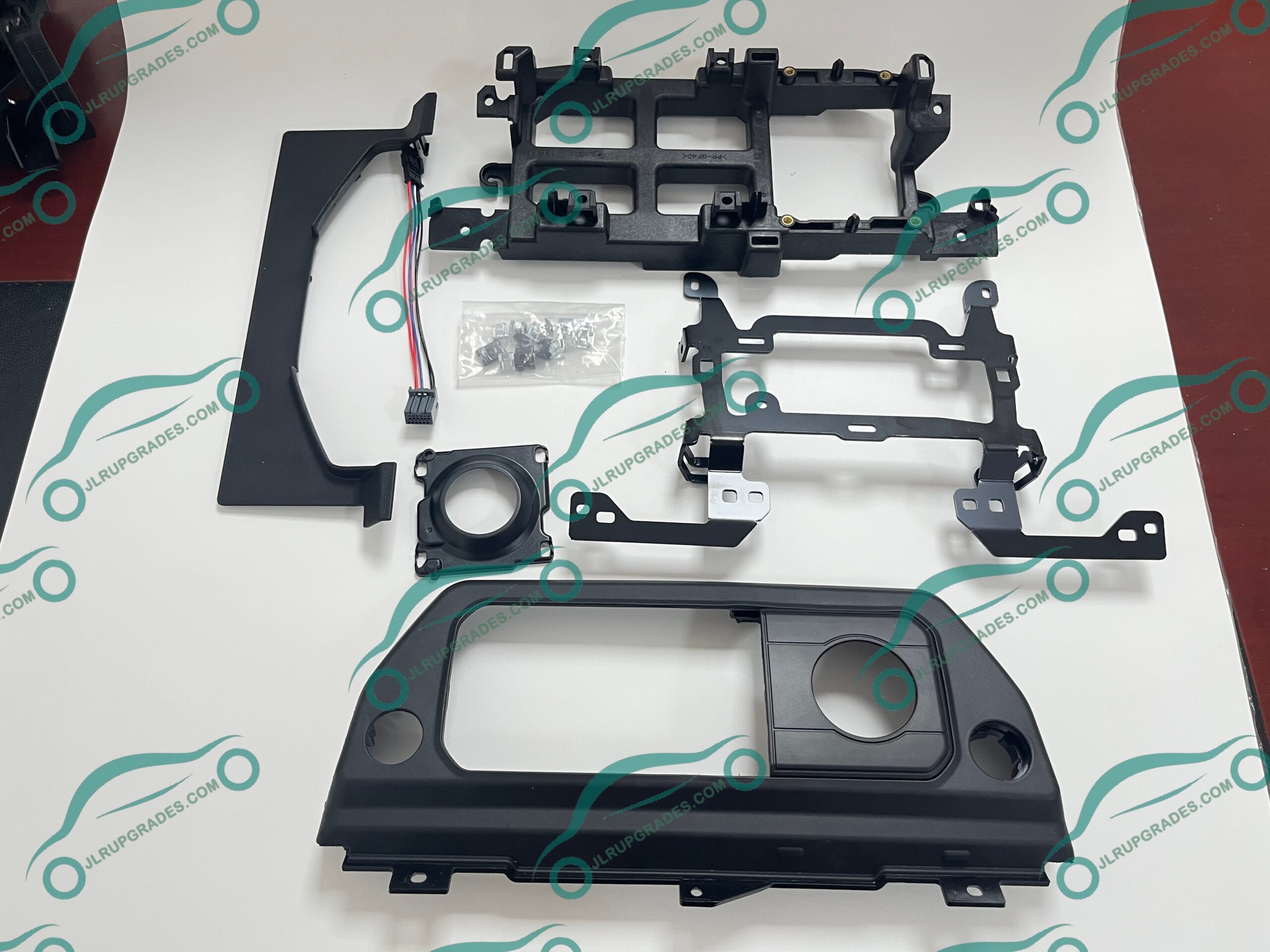 2026 Model Large Screen Mount Assembly for Land Rover